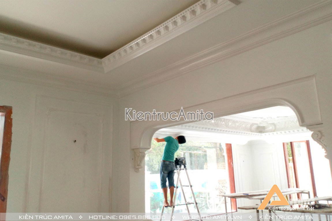 thi-cong-noi-biet-thu-tan-co-dien-dep